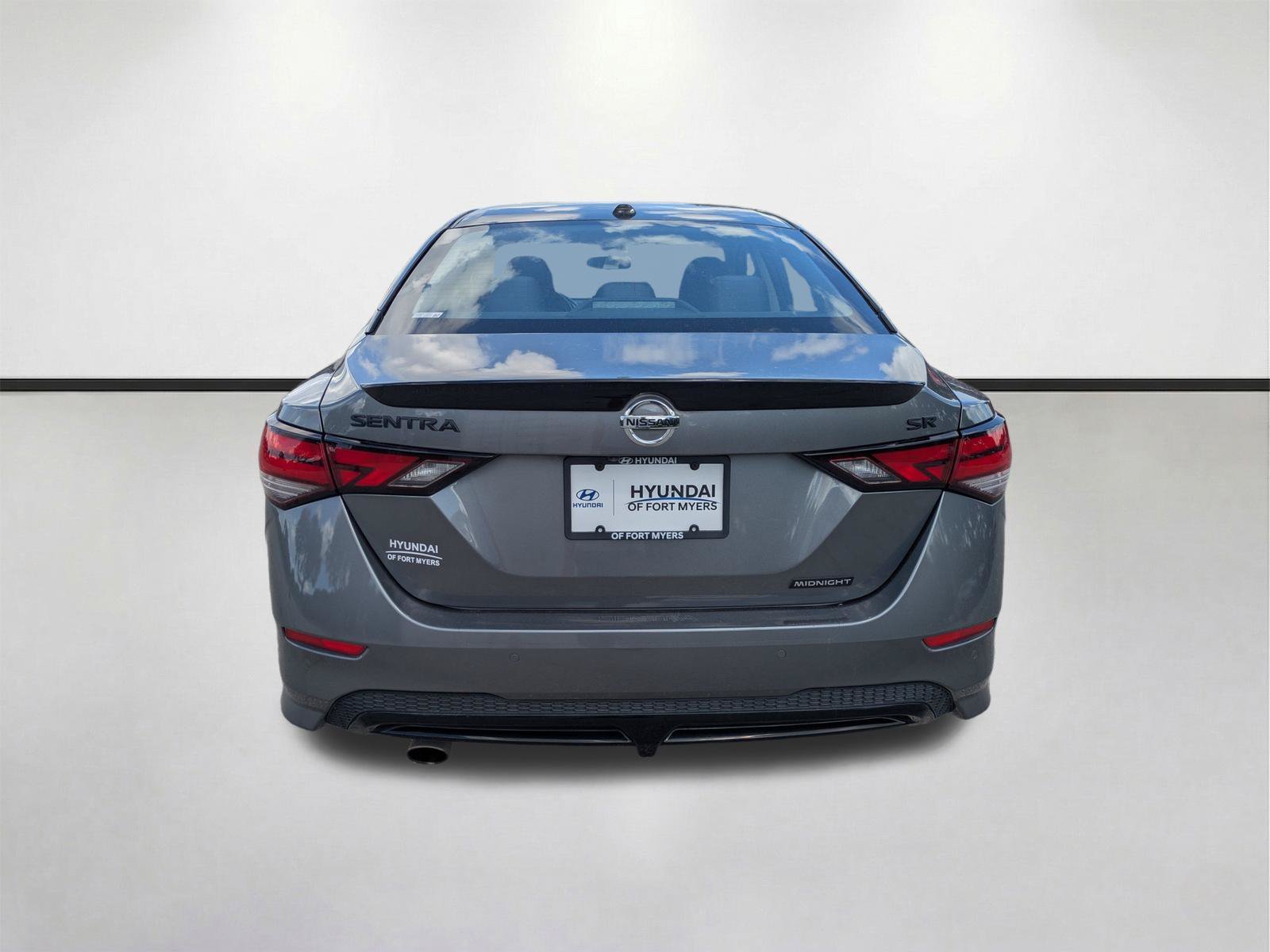 Used 2023 Gun Metallic/Super Black Nissan SR image 6