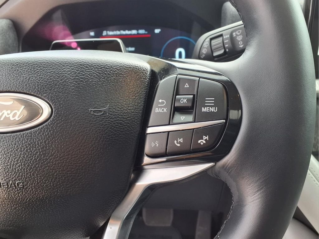 Used 2025 White Ford Platinum image 18