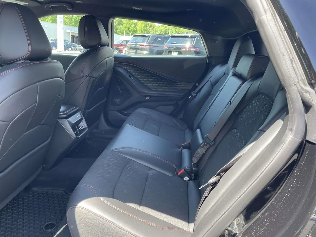 New 2026 Diamond Black Crystal Pearlcoat Dodge Scat Pack image 19