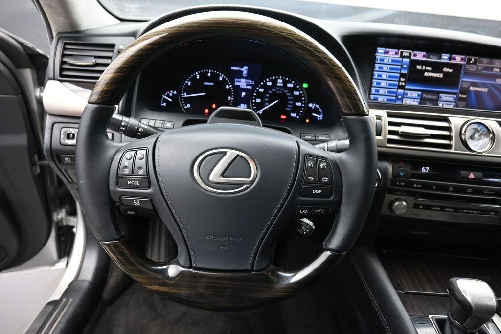 Used 2013 Silver Lexus 460 L image 7