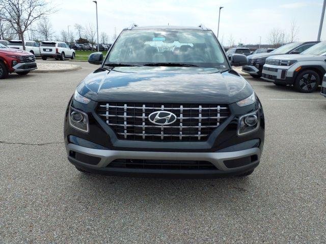 New 2026 Onyx Black Hyundai SEL image 3