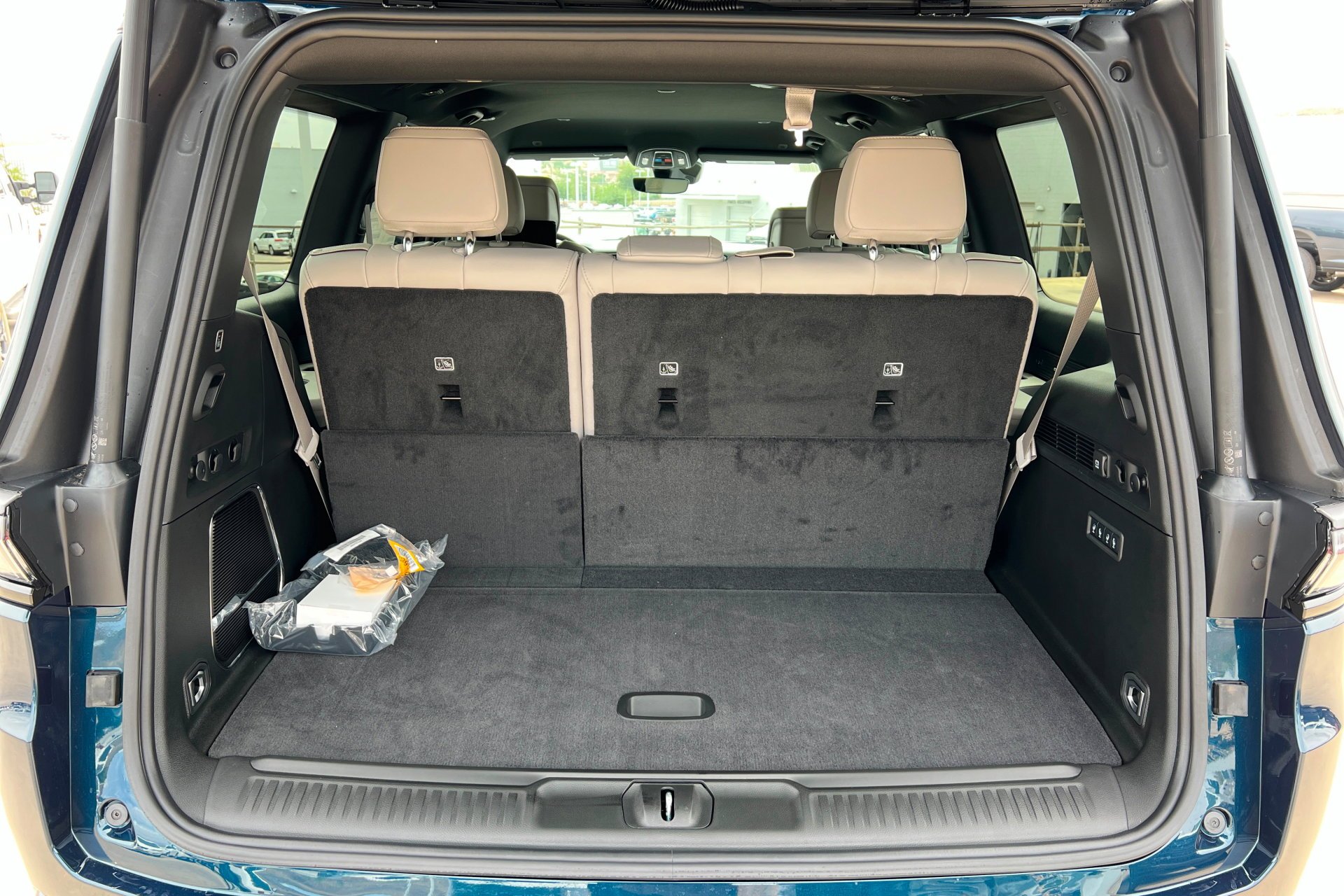 New 2026 Fathom Blue Pearl-Coat Exterior Paint (Late Availability) Jeep Limited Altitude image 24