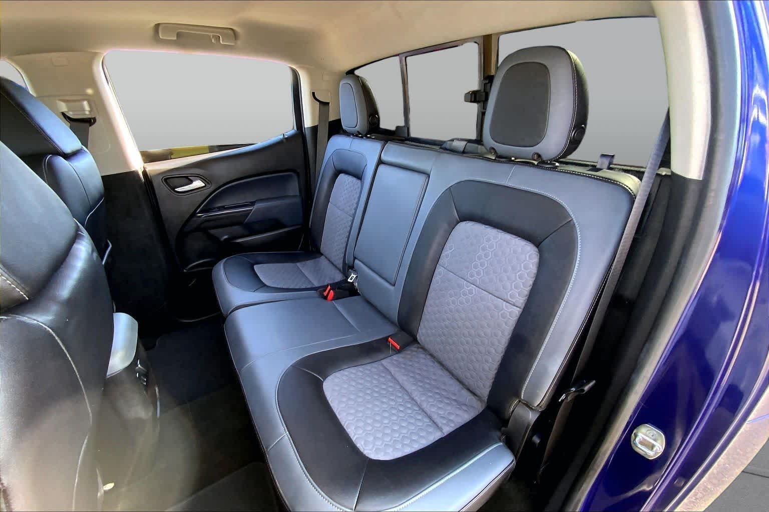 Used 2016 Laser Blue Chevrolet 4WD Z71 image 21
