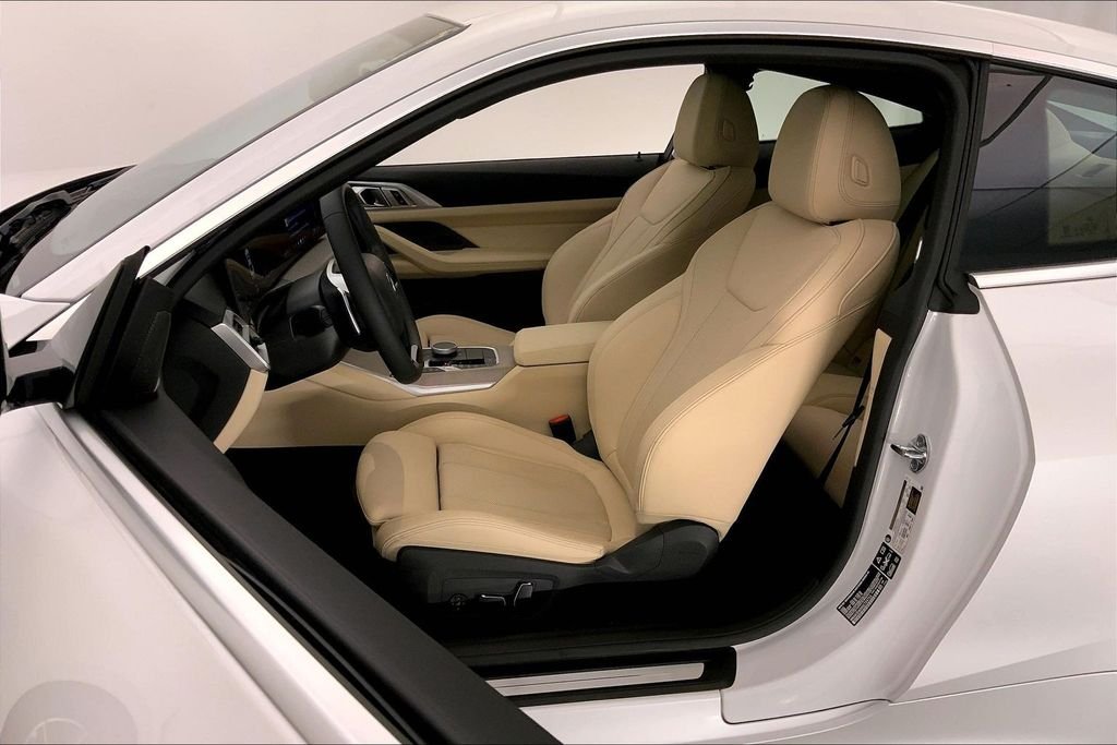 Used 2025 Mineral White Metallic BMW  image 13