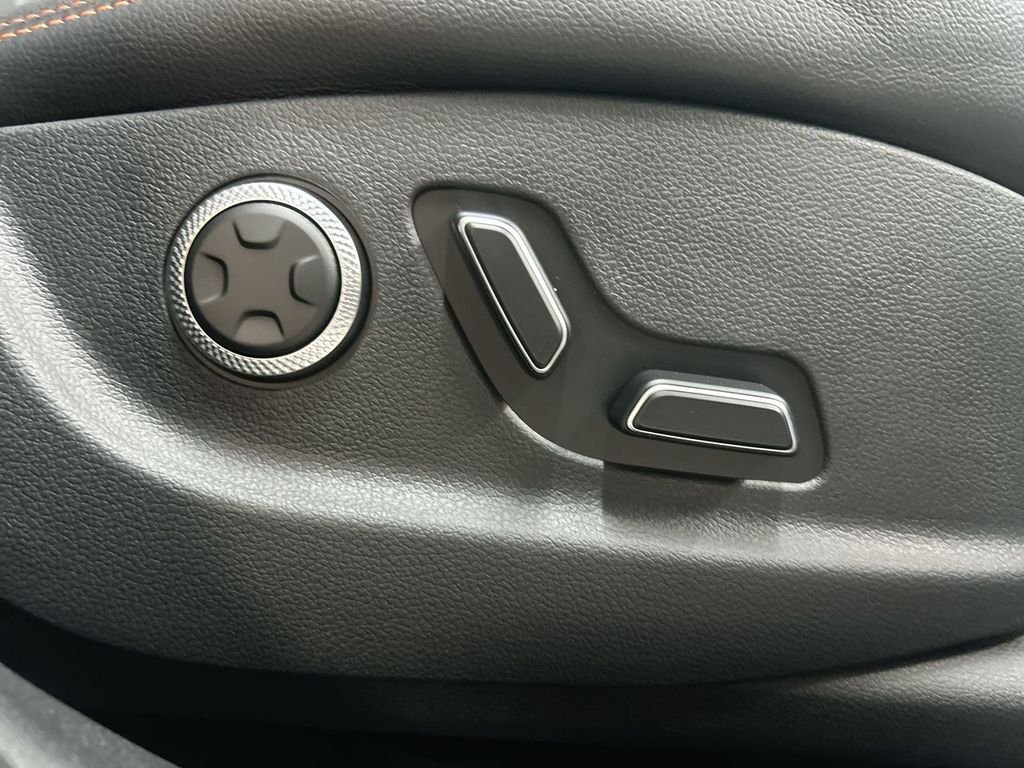 2026 GENESIS GV70 Sport Advanced - Photo 33