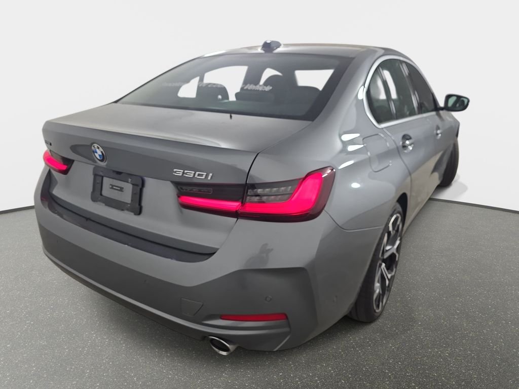 2025 BMW 3 Series 330i - Photo 38