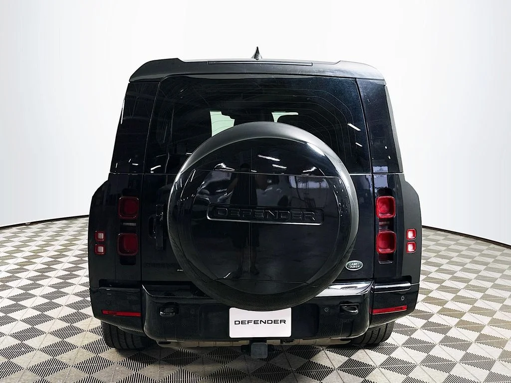 Certified Used 2023 Santorini Black Metallic Land Rover X-Dynamic SE image 6