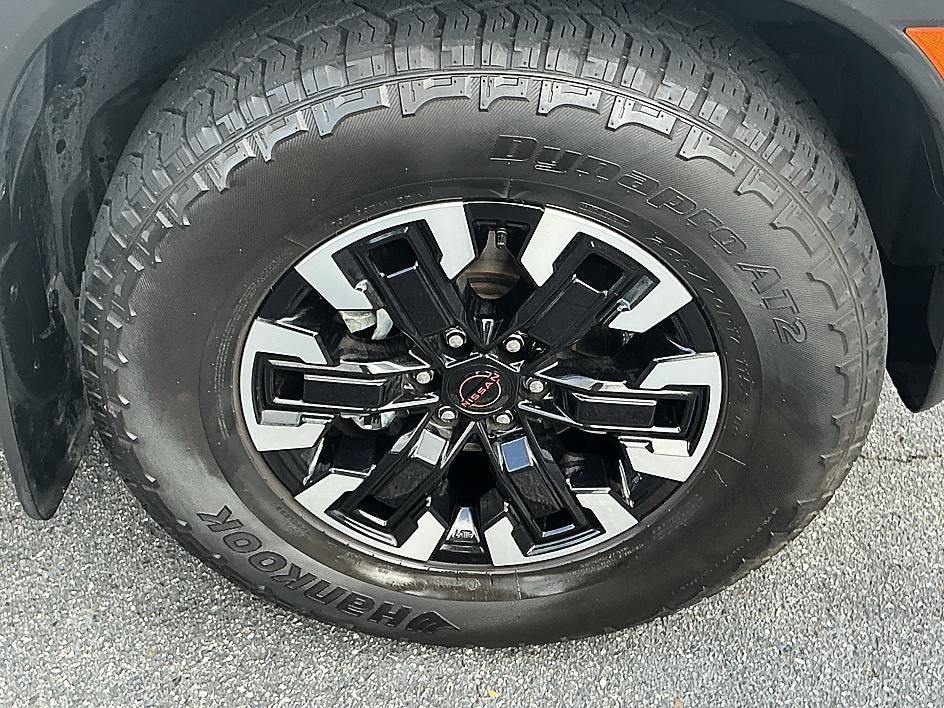 Certified Used 2023 Glacier White Nissan PRO-X image 10