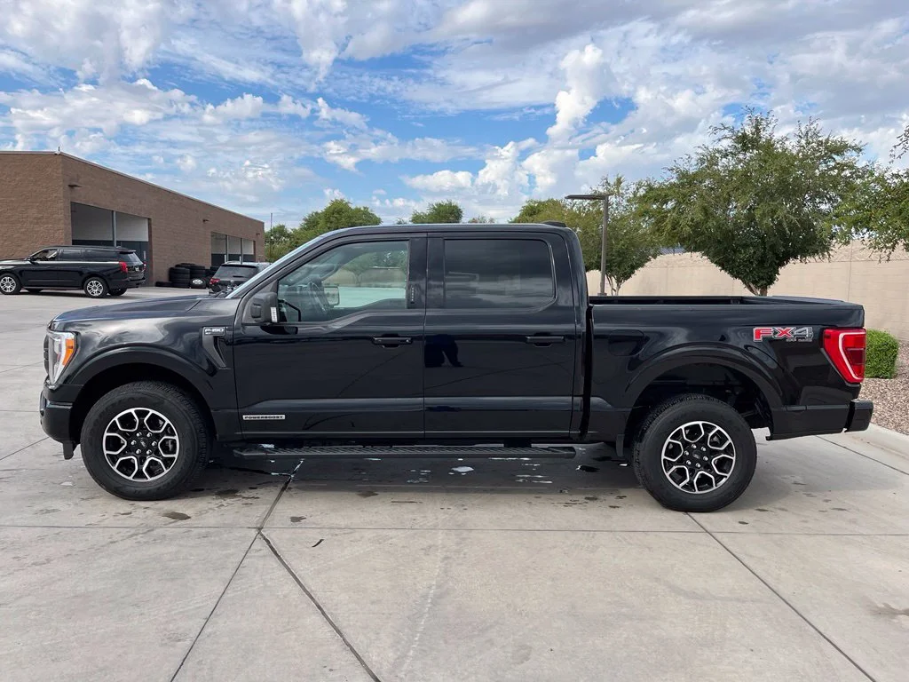 Used 2022 Black Ford XLT image 6