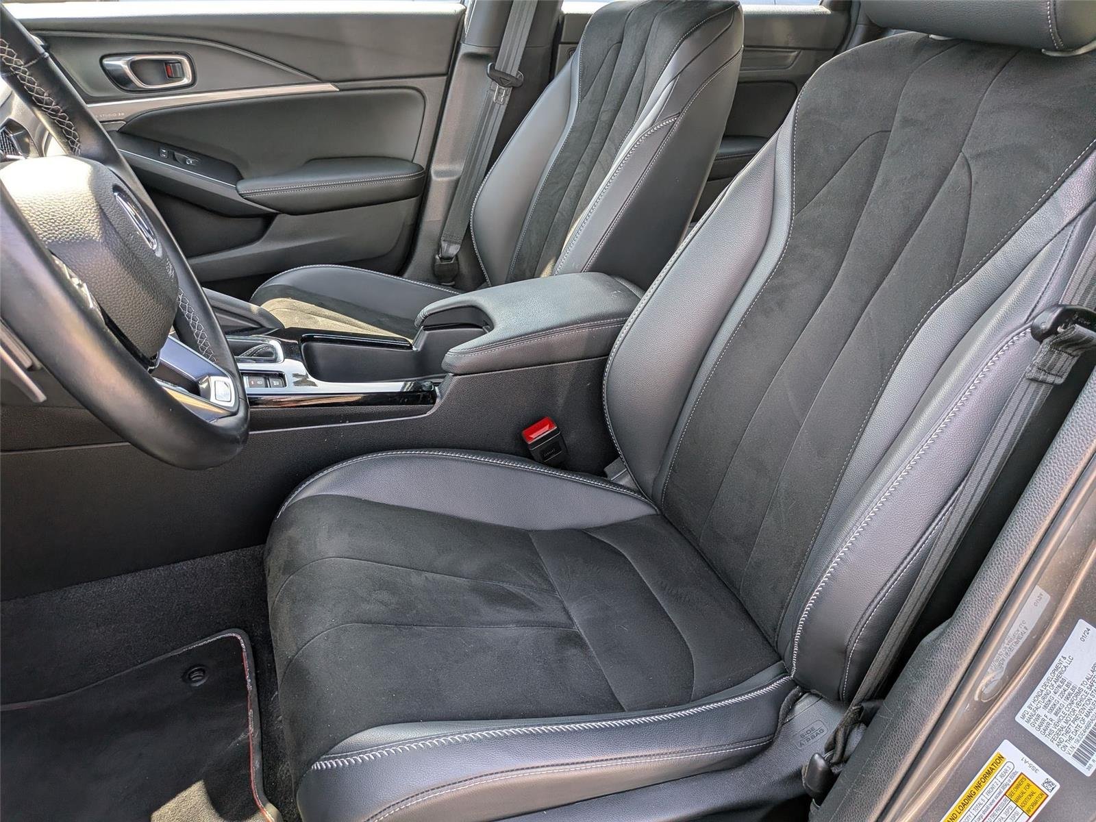 Used 2024 Liquid Carbon Metallic Acura w/Tech w/A-SPEC image 28