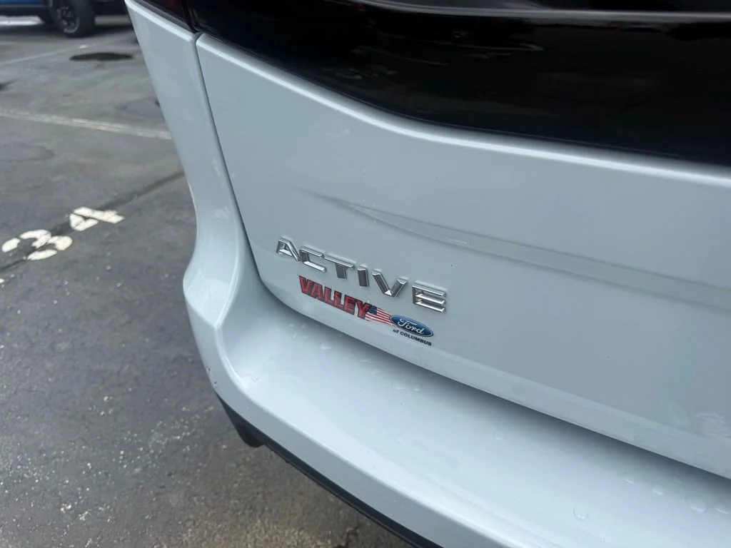 New 2026 Space Silver Metallic Ford MAX Active image 46