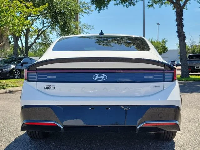 2025 Hyundai Sonata SEL - Photo 9