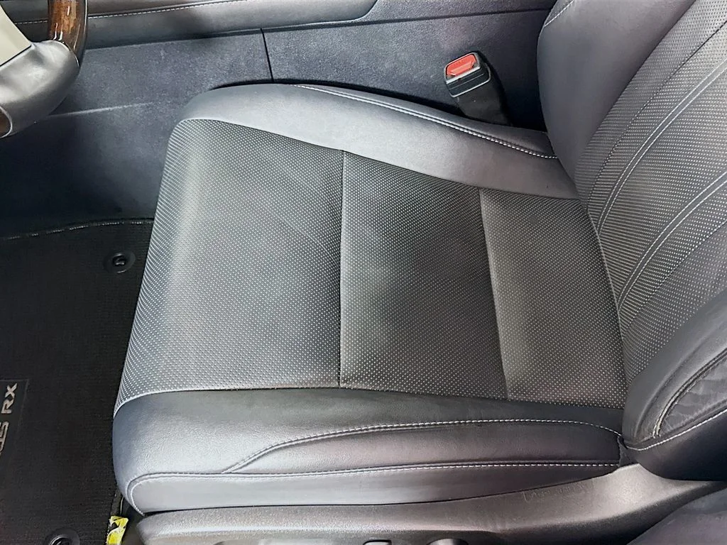 Used 2016 Silver Lining Metallic Lexus Base image 20