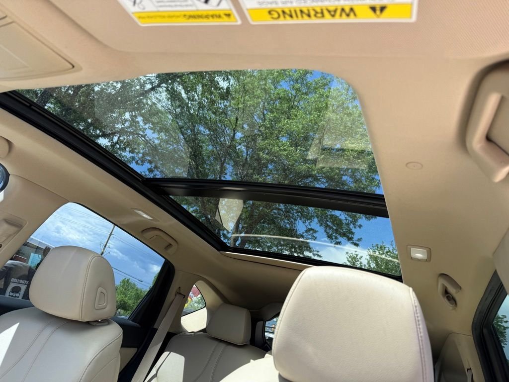 Used 2020 Performance Red Pearl Acura Base image 25