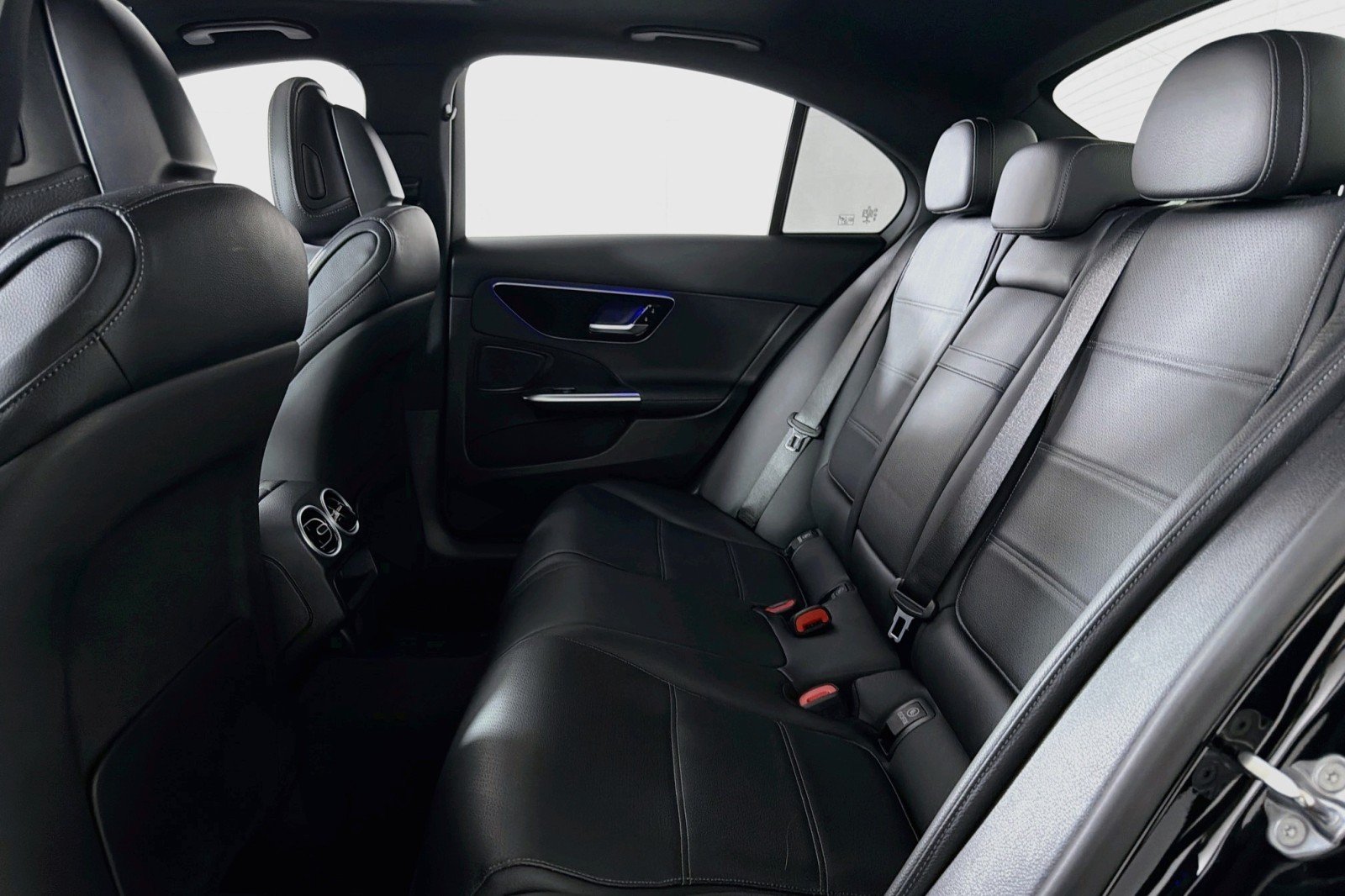 Used 2022 Black Mercedes-Benz C 300 image 8