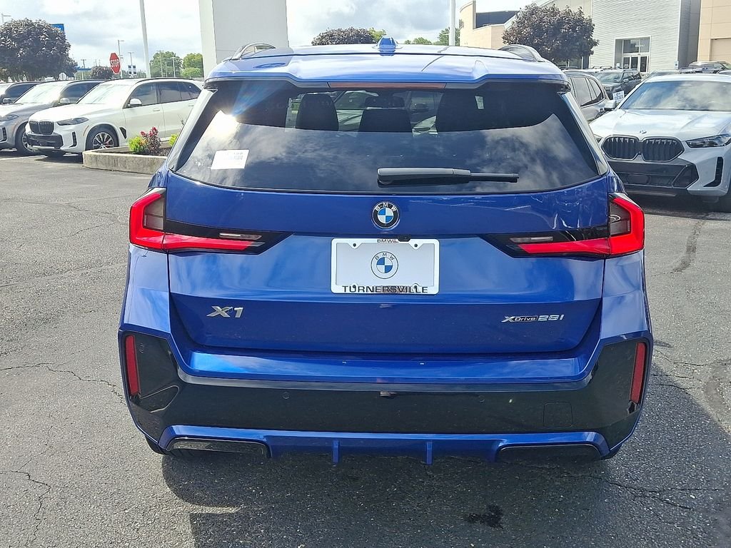 Certified Used 2026 Portimao Blue Metallic BMW xDrive28i image 5