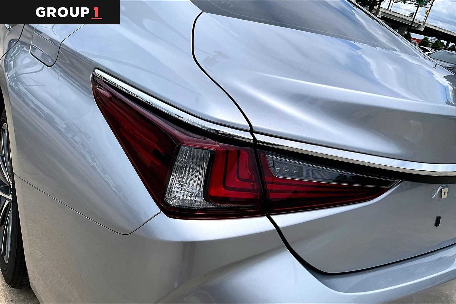 Used 2025 Iridium Lexus  image 26