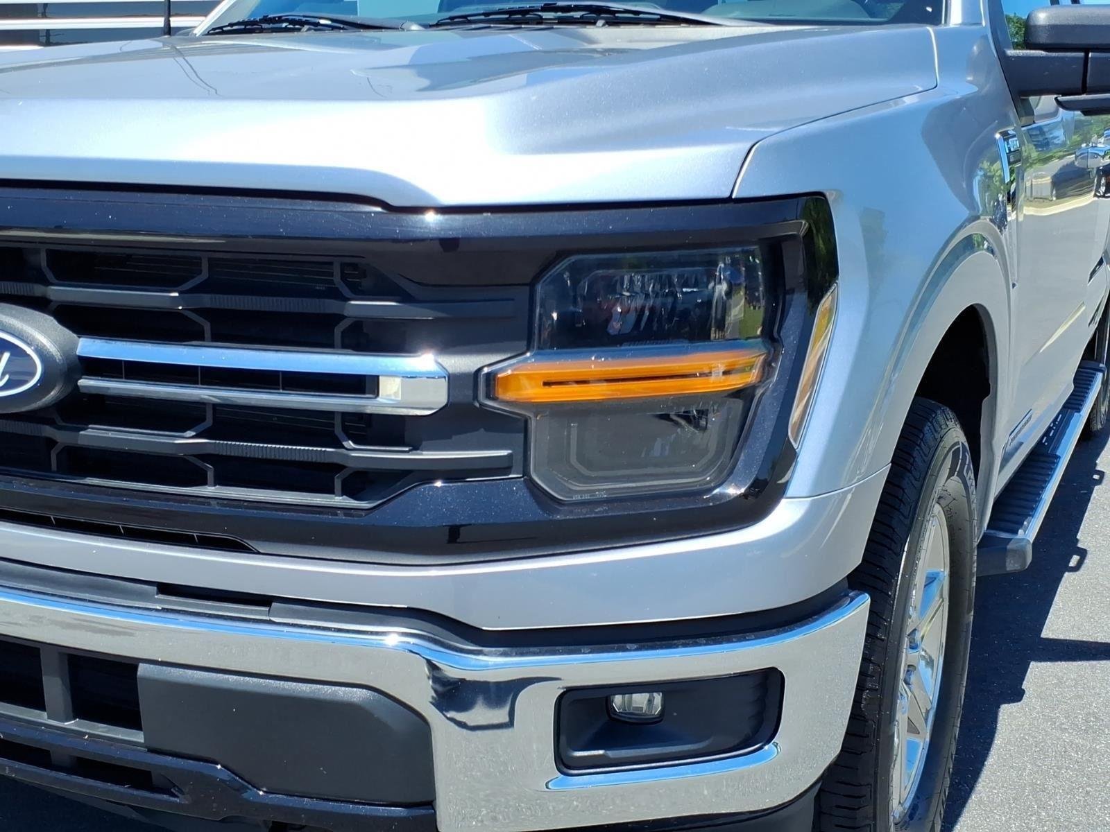 Used 2024 Iconic Silver Metallic Ford XLT image 13
