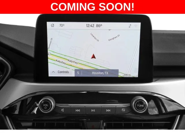Used 2022 Black Ford SE image 13