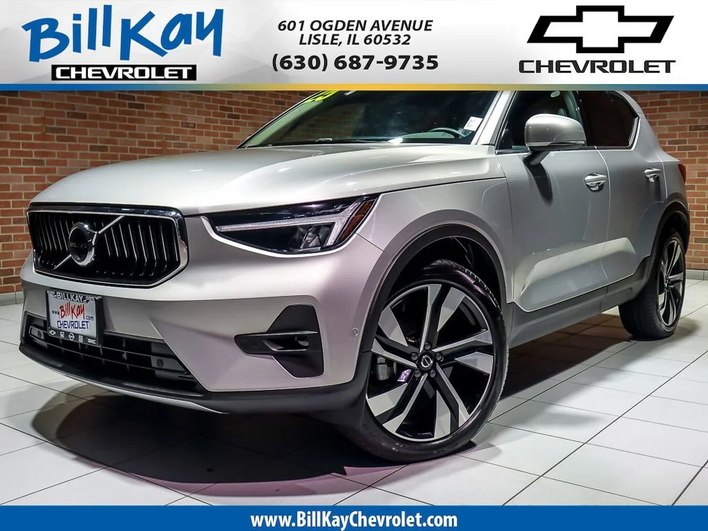 2025 Volvo XC40 B5 Plus Bright AWD's photo