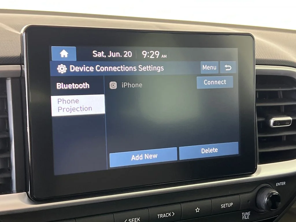 Used 2023 White Hyundai SEL image 37