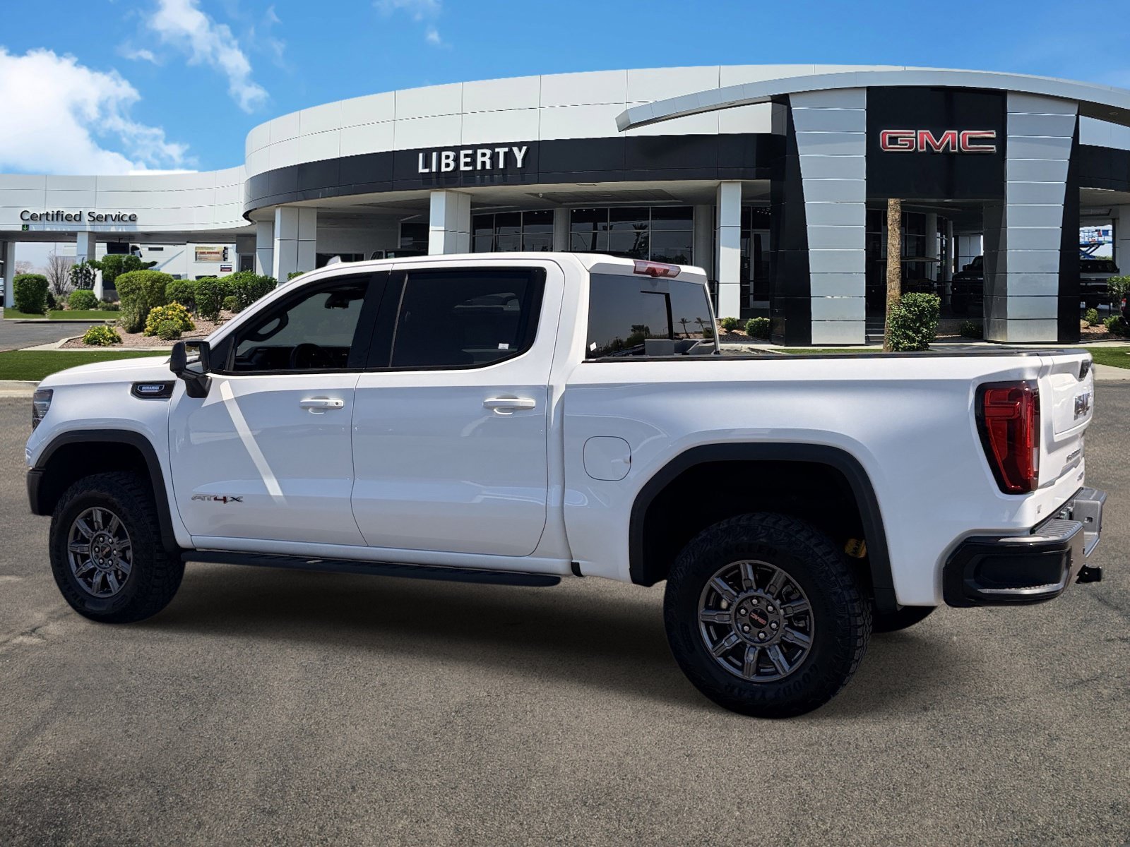 2026 GMC Sierra 1500 AT4X - Photo 35