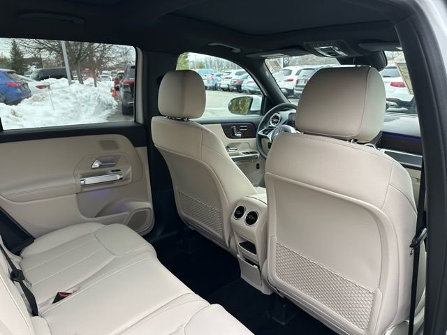 New 2026 Polar White Mercedes-Benz GLB 250 image 59