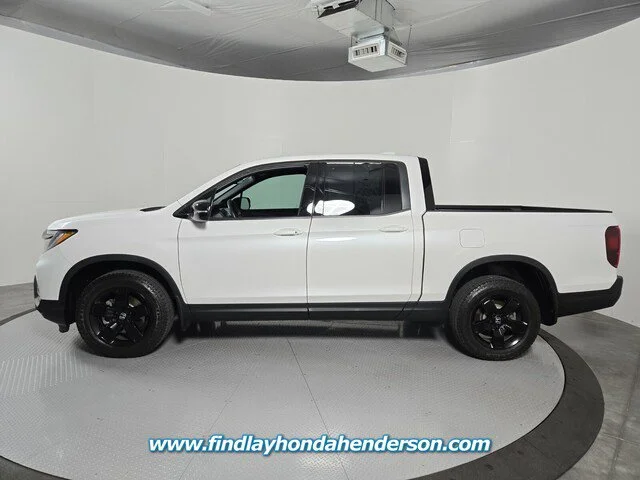 Certified Used 2024 Platinum White Pearl Honda Black Edition image 36