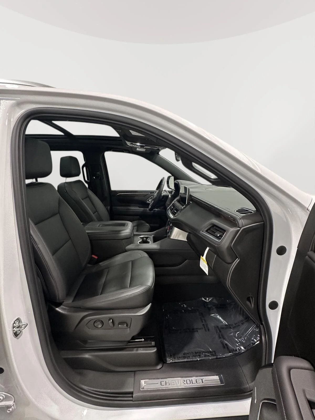Used 2023 Summit White Chevrolet LT image 26