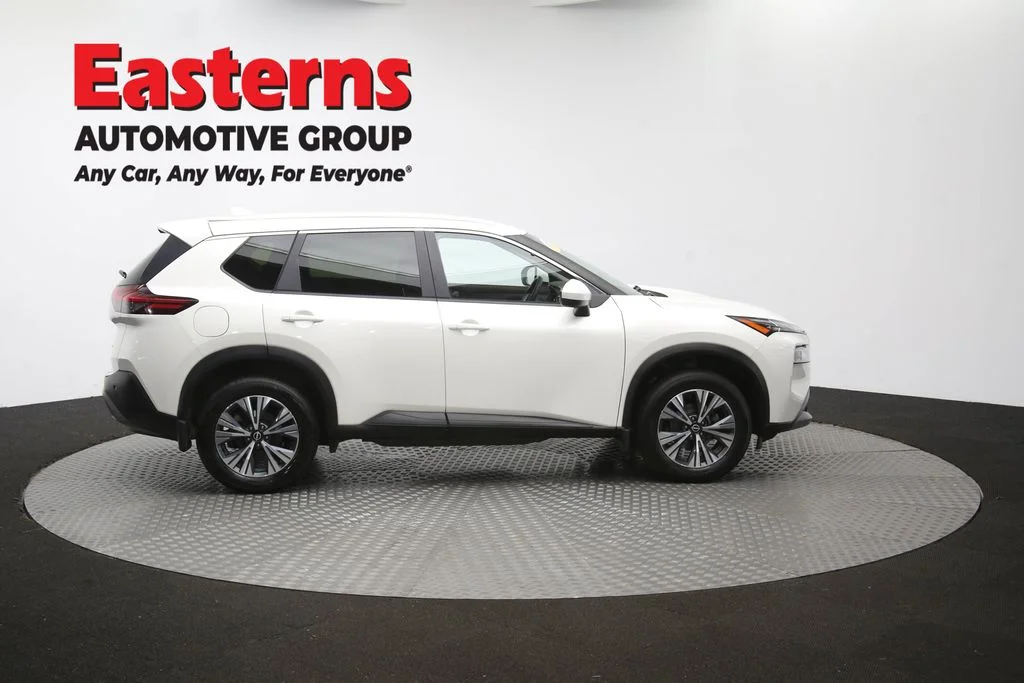 Used 2023 White Nissan SV image 43