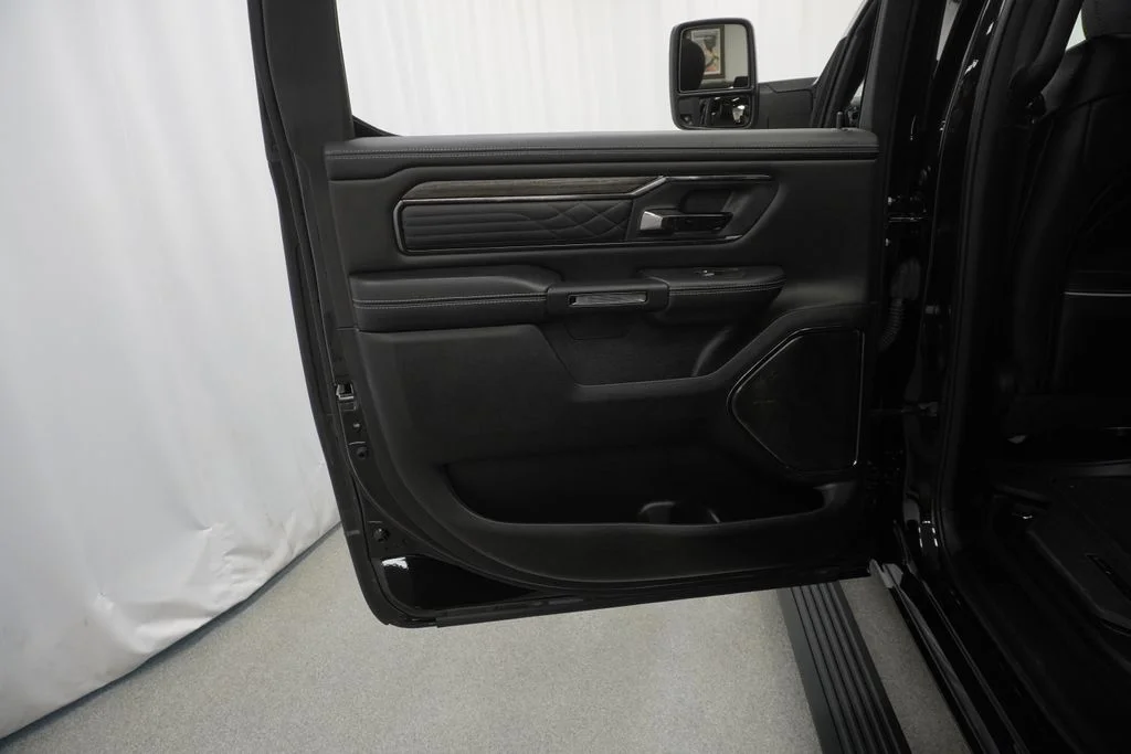 Certified Used 2025 Black Ram Limited image 43