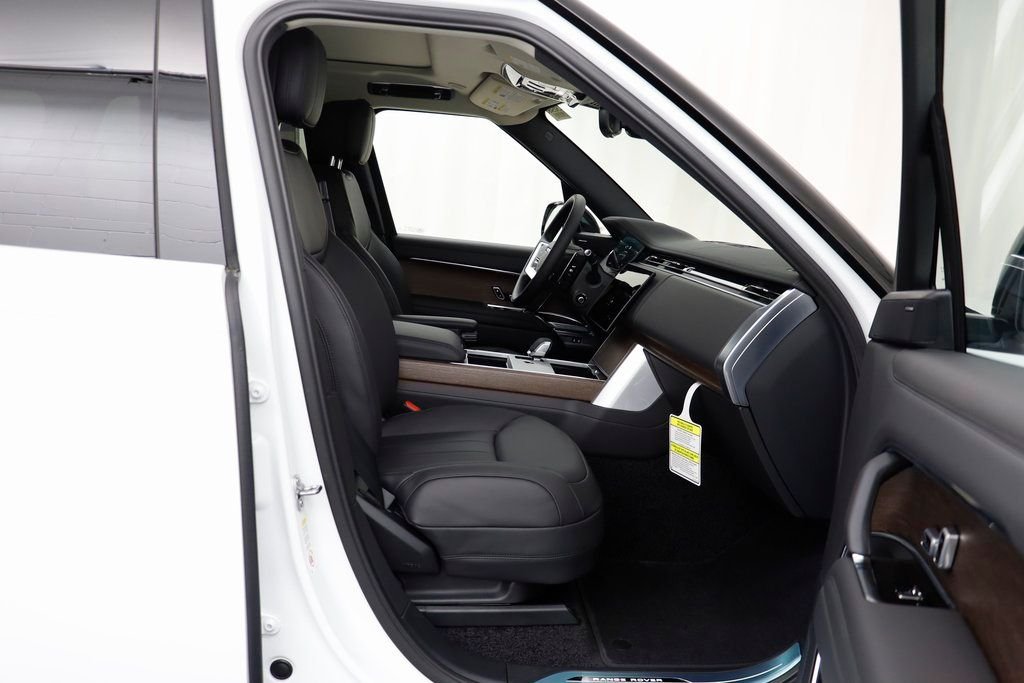 2025 Land Rover Range Rover SE - Photo 19