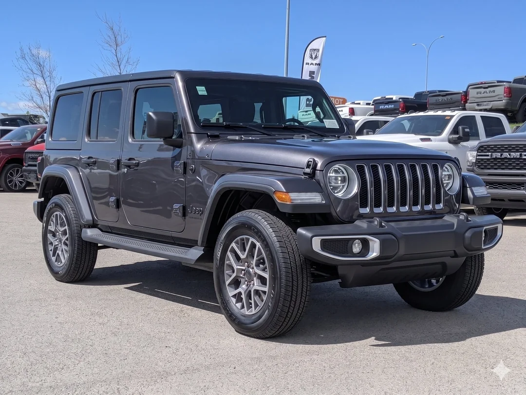 New 2026 Grey Jeep Sahara - - 4x4 - Body- Color Top - Side Steps - 2.0L Turbo - Remote Start & More! image 2