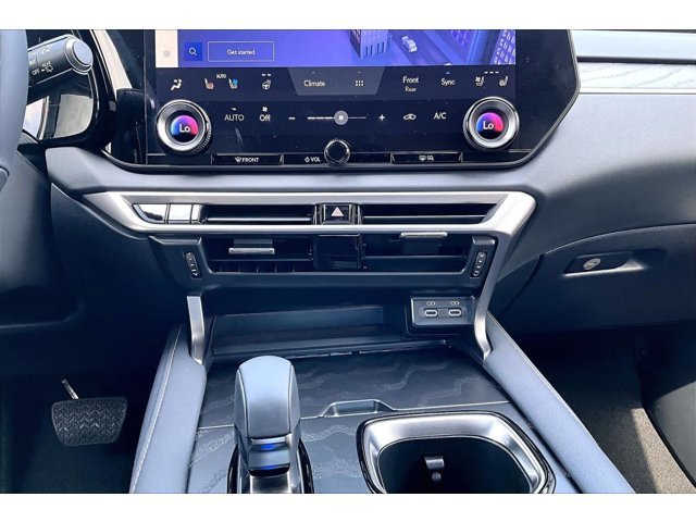 New 2026 Eminent White Pearl Lexus PREMIUM PLUS image 26