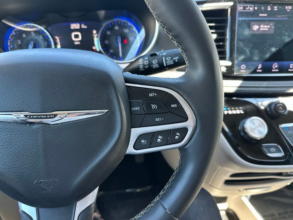Used 2023 Blue Chrysler Touring L image 28