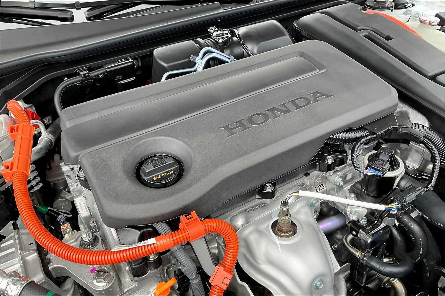 Used 2026 Platinum White Pearl Honda Sport Touring image 17
