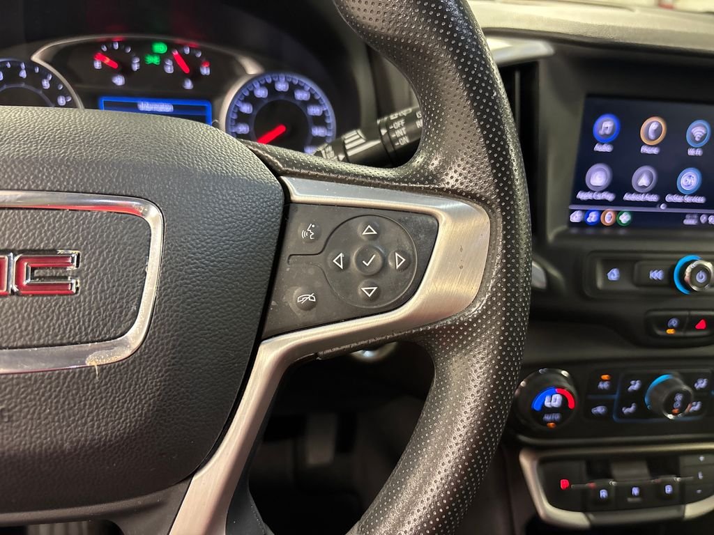 Used 2023 Silver GMC SLE image 34