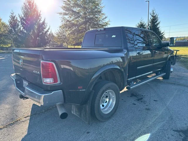 Used 2017 Brilliant Black Crystal Pearlcoat Ram Laramie image 4