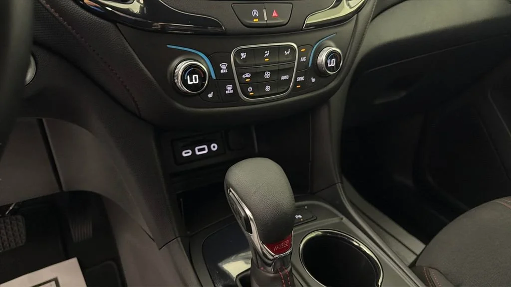 Used 2024 Summit White Chevrolet RS image 23