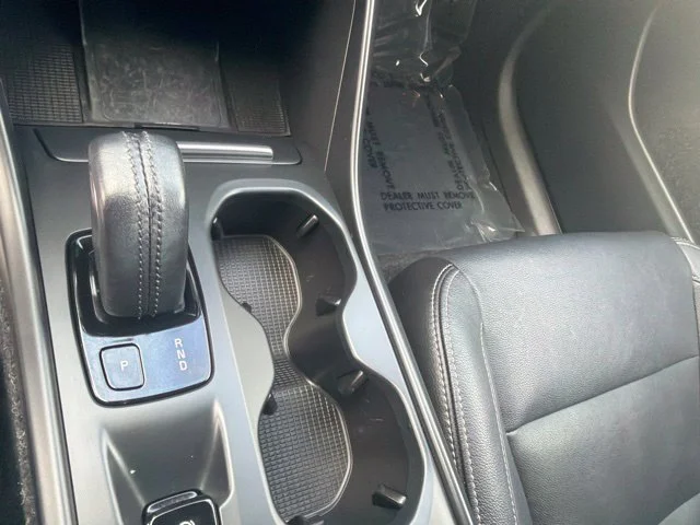 Used 2020 Black Volvo Momentum image 14