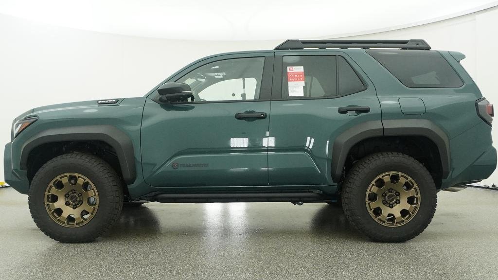 New 2026 Everest Toyota Trailhunter image 3