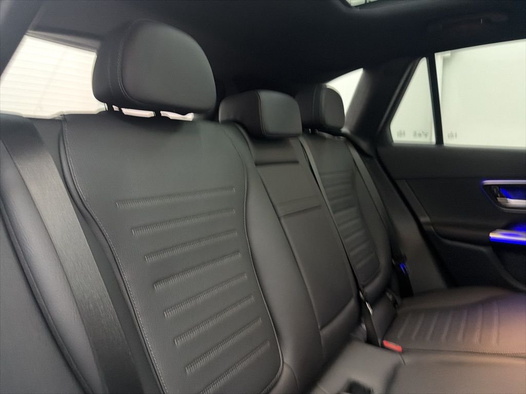 Used 2026 White Mercedes-Benz GLC 300 image 26