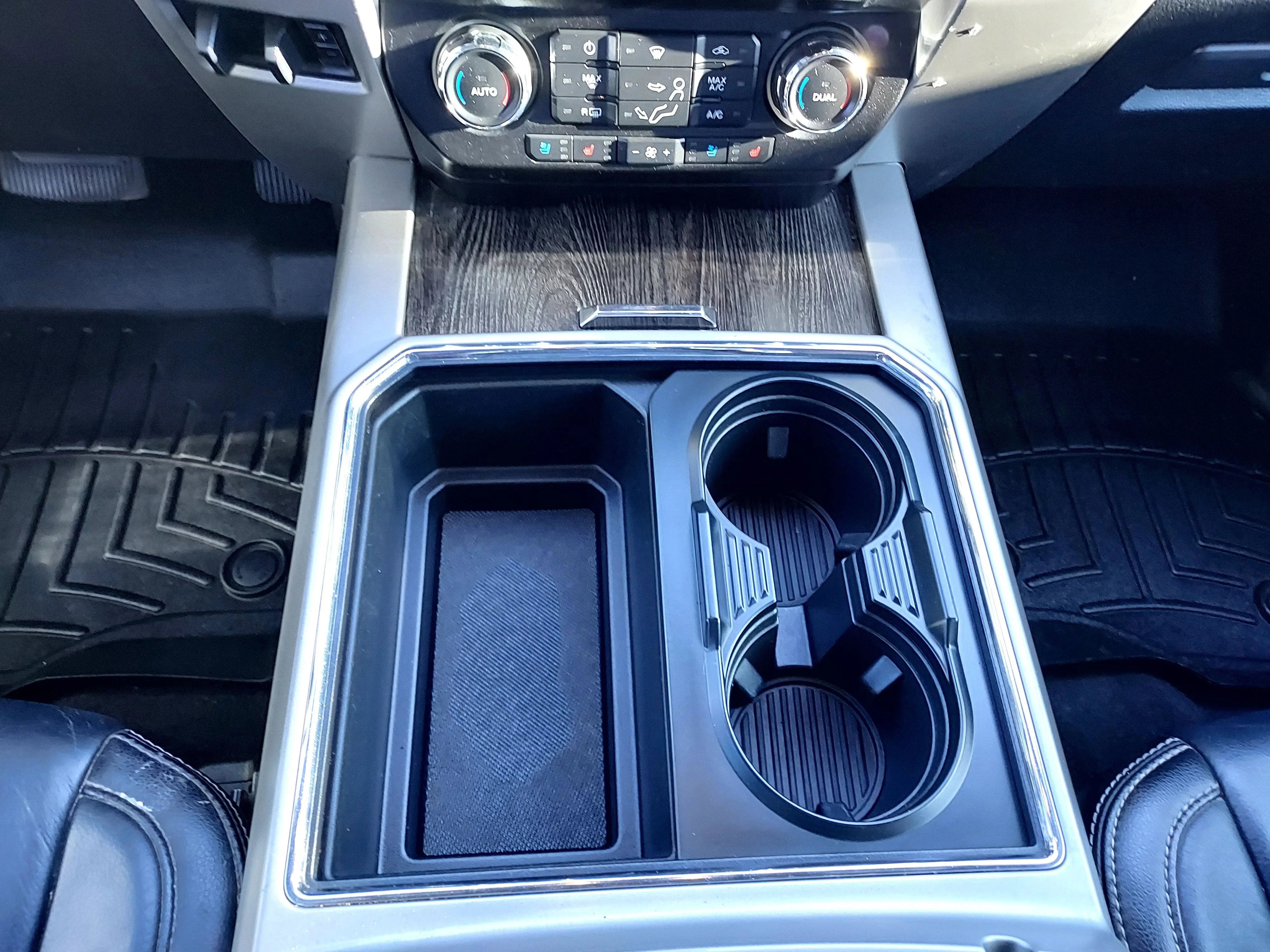Used 2020 White Ford LARIAT image 21