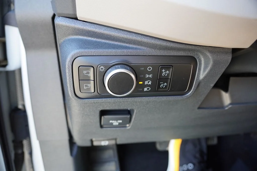 Used 2024 Oxford White Ford Wildtrak image 24