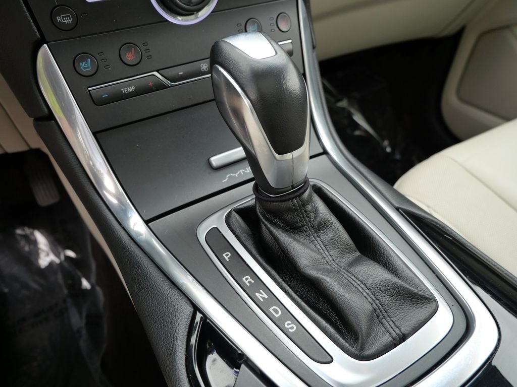 Used 2016 White Ford Titanium image 20