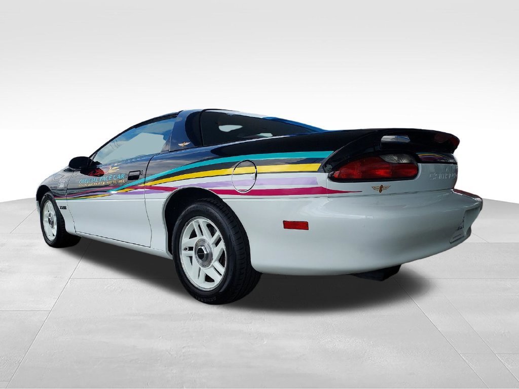 Used 1993 Black Chevrolet Z28 image 3