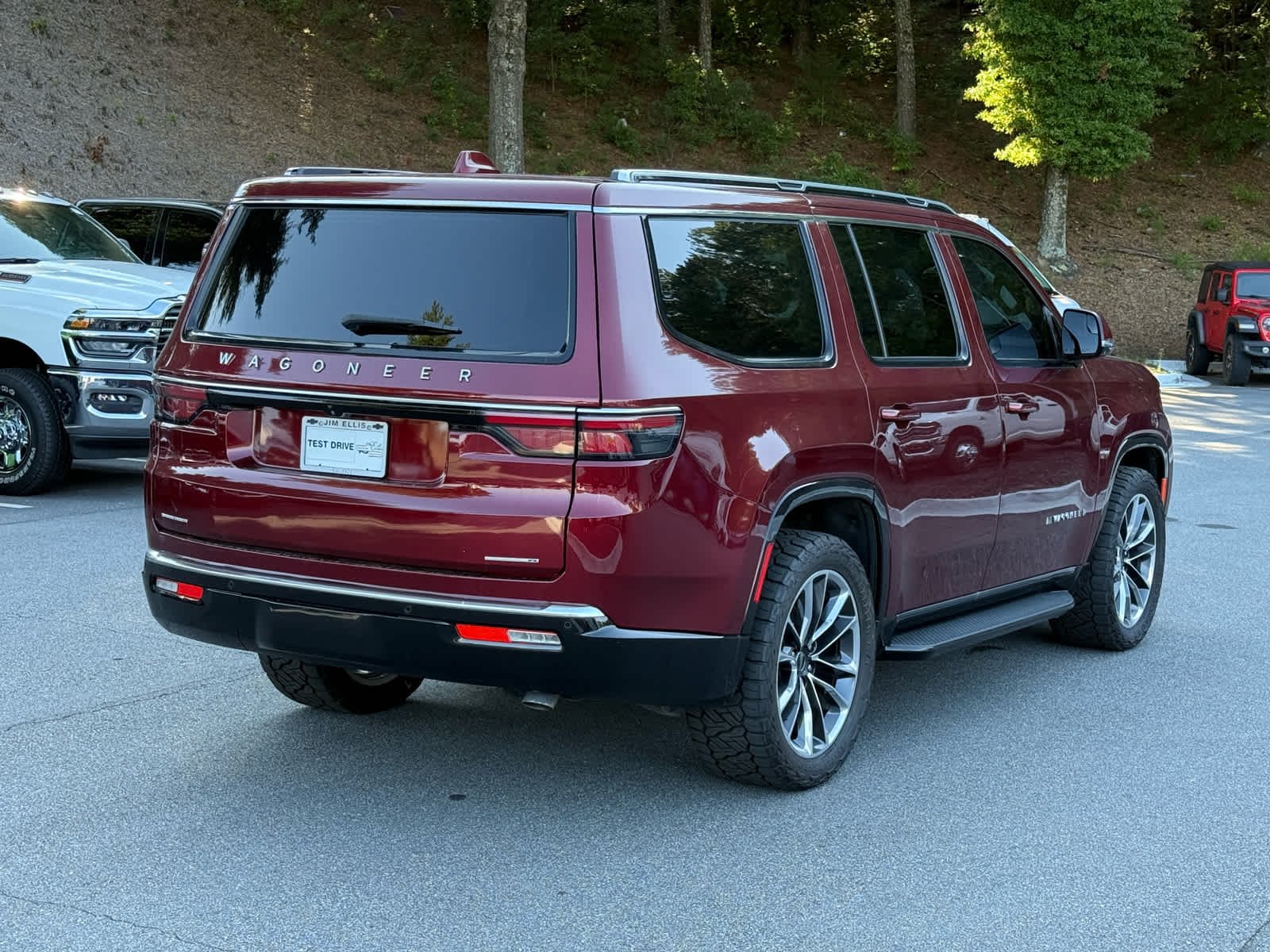 Used 2022 Velvet Red Pearlcoat Jeep Series II image 5