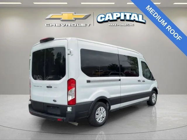 Used 2025 White Ford XL image 5