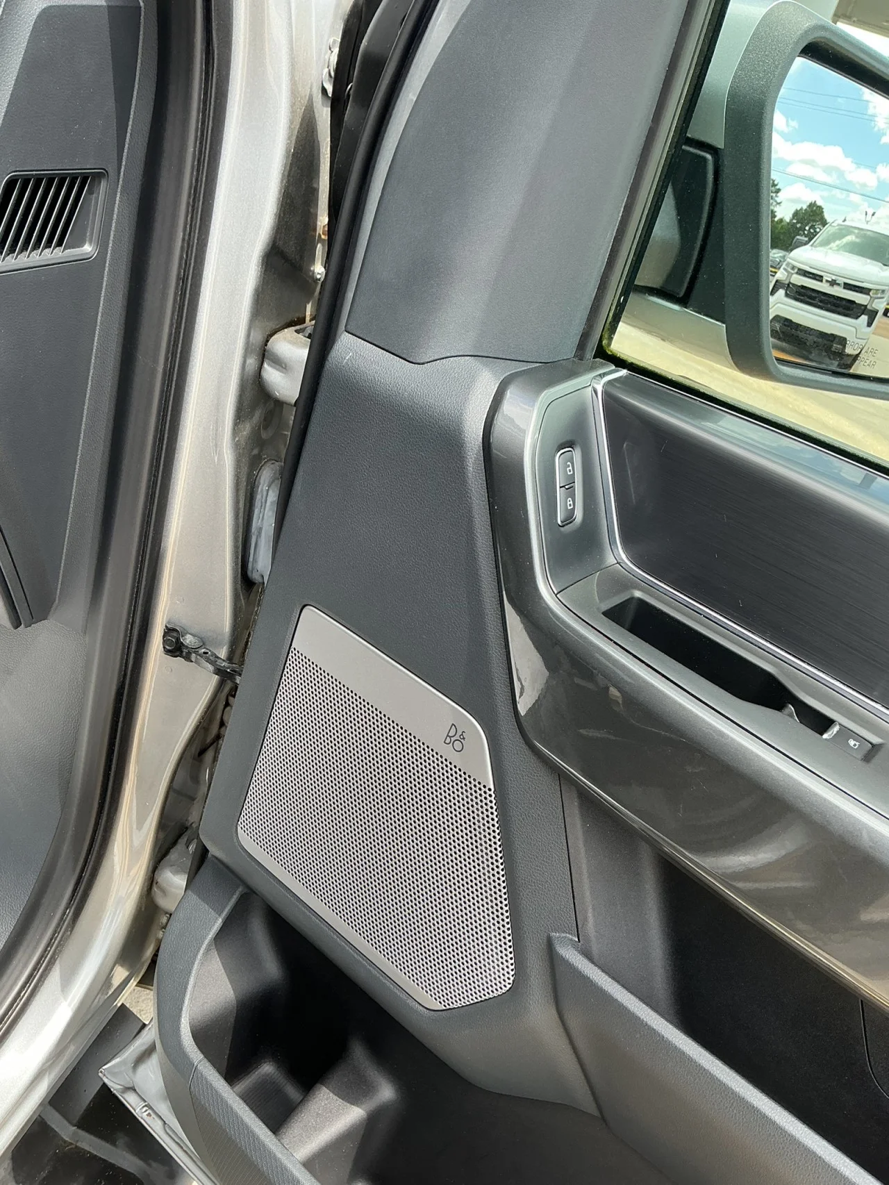 Used 2022 Grey Ford XL image 13