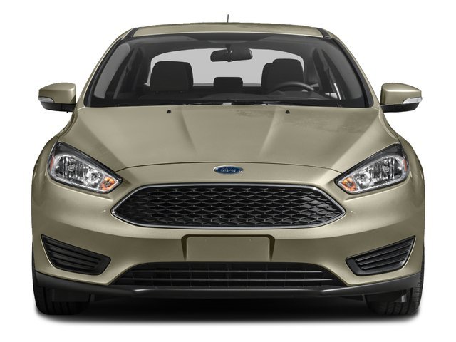 Used 2017 Oxford White Ford SE image 4